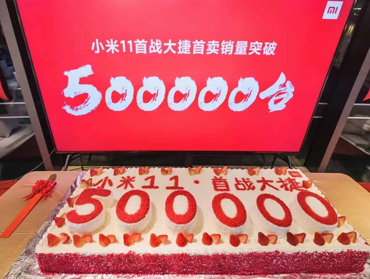 Xiaomi Mi 11 е разпродаден в над 500 000 торта