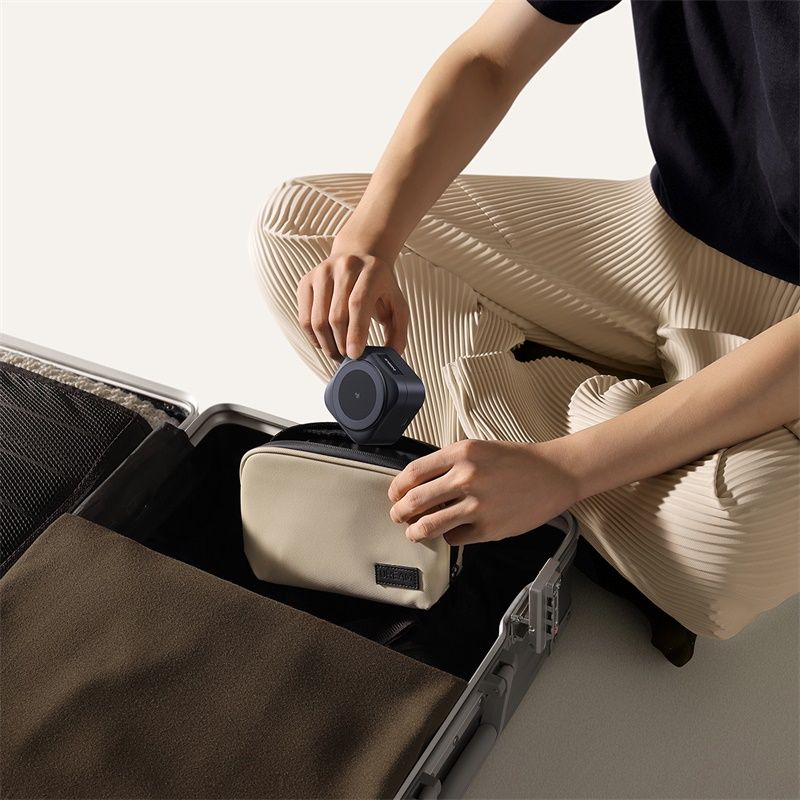 BASEUS Холдер + Charging station PicoGo Qi2 + вграден кабел C + кабел C-C за бюро /черен/ – P10276800123-00